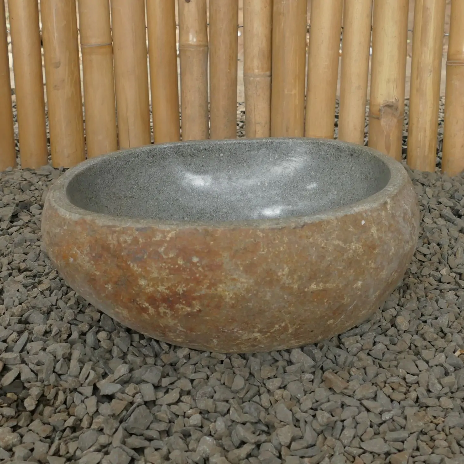  Product image 2 of the product “Sink / washtafel of riverstone in a open carton, in the sizes from 30 to 45cm, polished inside, natural outside ”